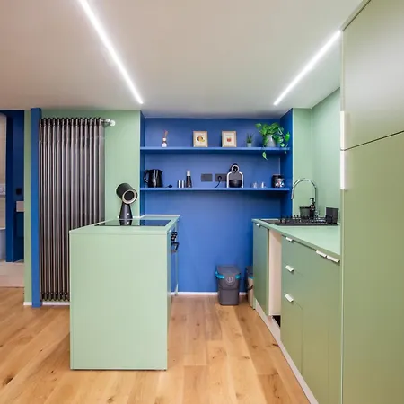Blue Loft Apartment *